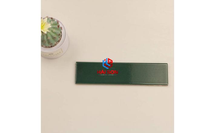 DASMGED9_60*265mm Gạch thẻ ốp tường cao cấp hình sọc kích thước  (xanh lá cây đậm bóng)