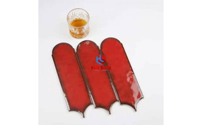 DAS	L90300-15_90*300mm Gạch Thẻ Lông Vũ Bóng Lượn Đỏ Đô
