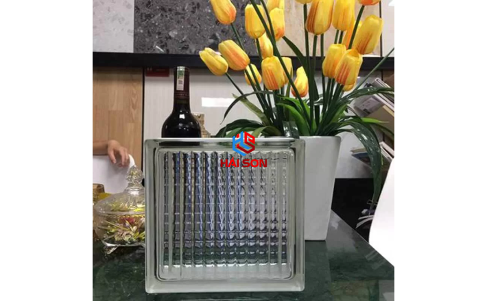 Gạch Kính Lấy Sáng Đồng Tâm Hoạ Tiết Sọc Đũa