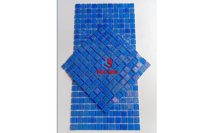 VTPVFF - 7004_300mm x 300mm Gạch Thuỷ Tinh Hồ Bơi Mosaic